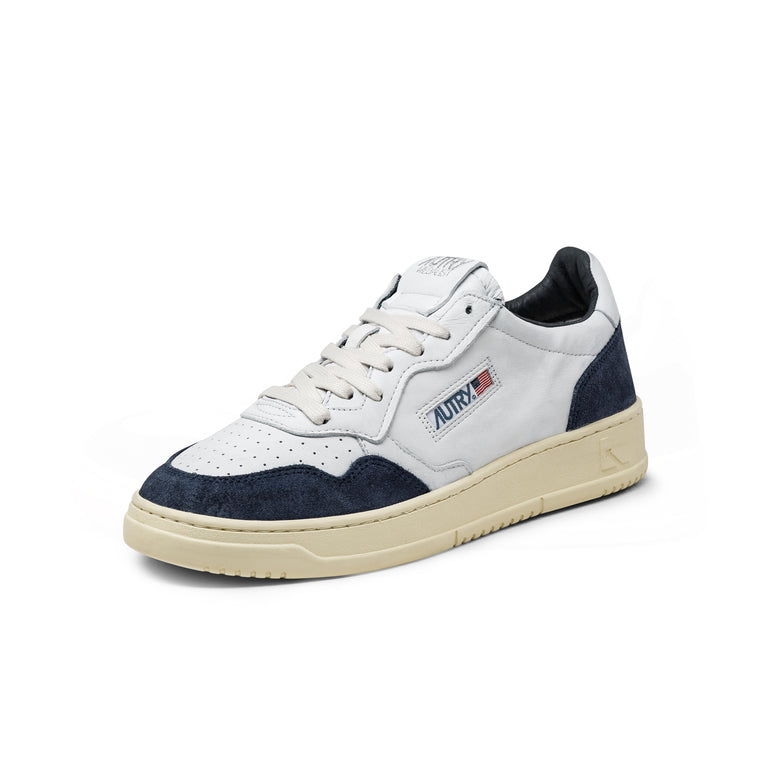 Autry Medalist *Goat / Suede*