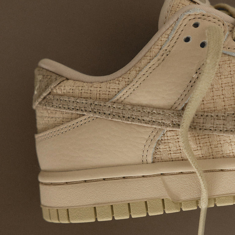Nike Wmns Dunk Low onfeet