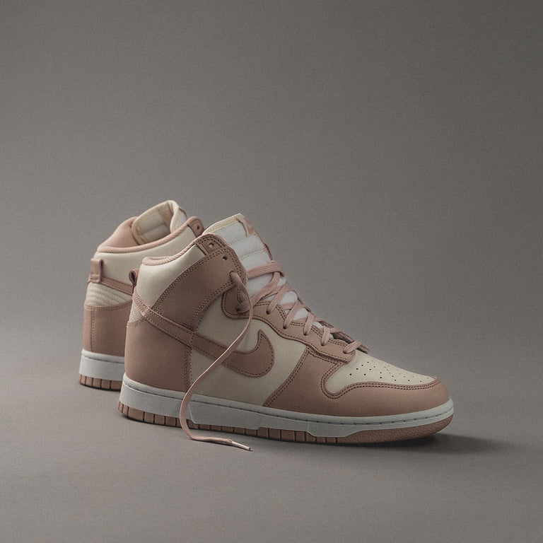 Nike Wmns Dunk High onfeet