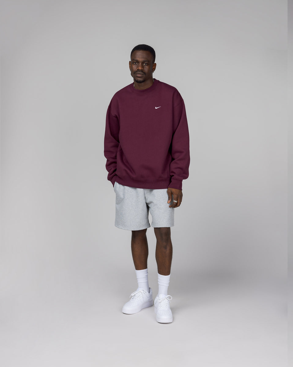 Nike Solo Swoosh Crewneck – buy now at Asphaltgold Online Store!