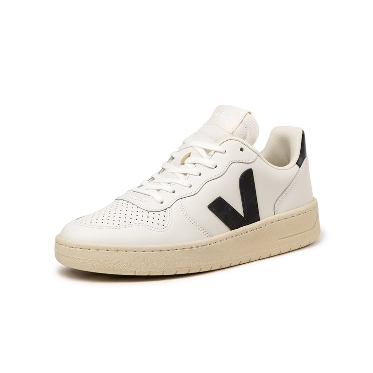 Veja V-10 Leather