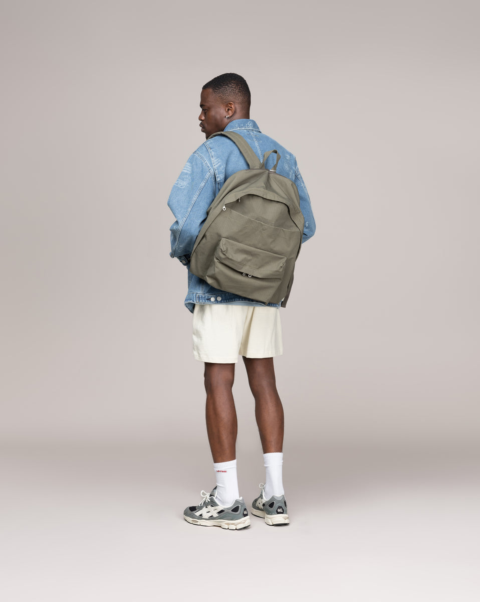 Nanamica day pack outlet