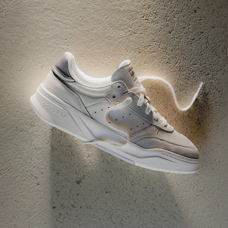 Adidas Court Finale onfeet
