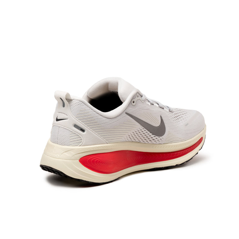 Nike Vomero 18
