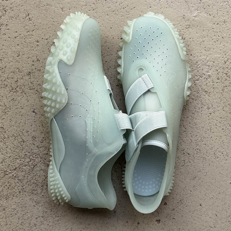 Puma Mostro Jelly onfeet