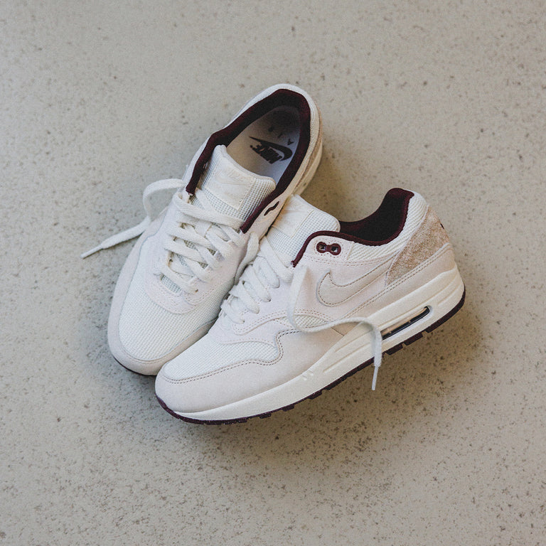 Nike Air Max 1 PRM *Burgundy Crush* onfeet