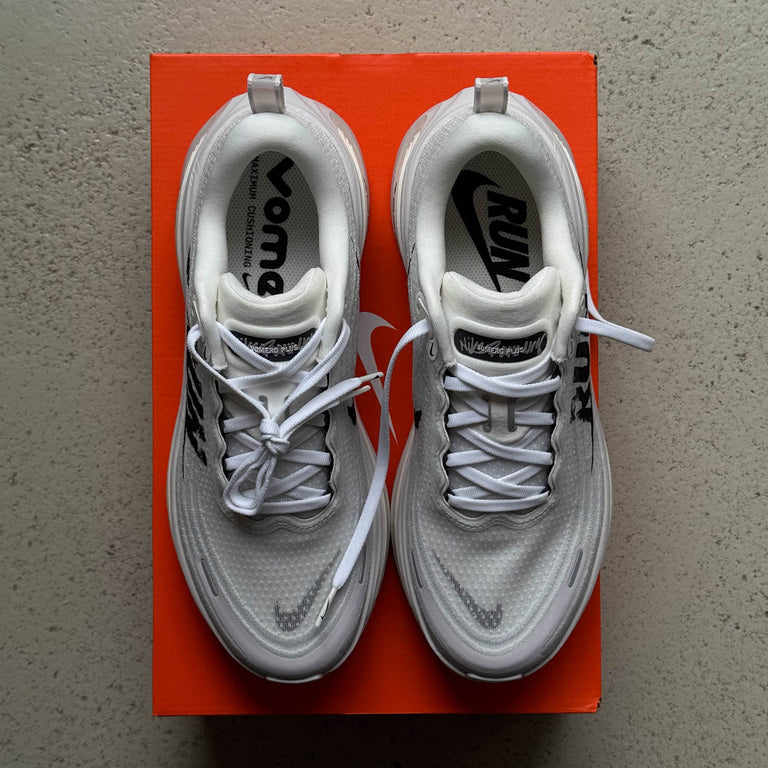 Nike Vomero Plus onfeet