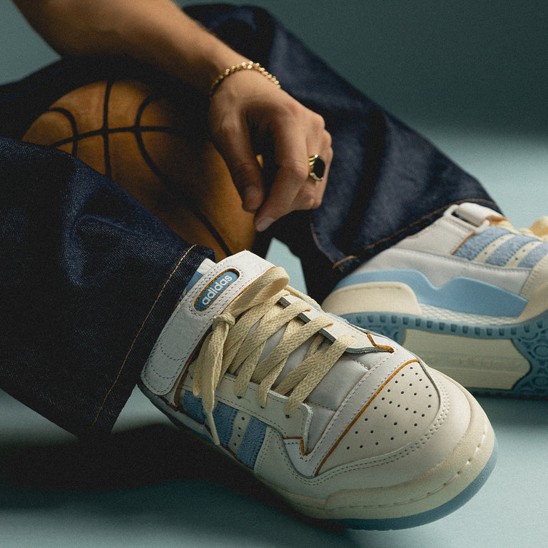 Adidas Forum 84 Low *UNC* onfeet