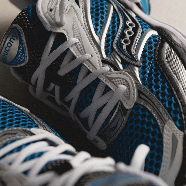 Saucony Pro Grid Omni 9 onfeet