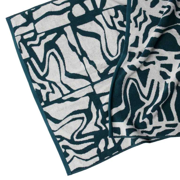 By Parra Broken FTP Bath Towel Set (Teal Green)
