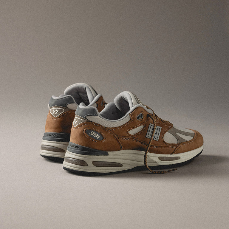 New Balance U991TB2 *Made in England* onfeet