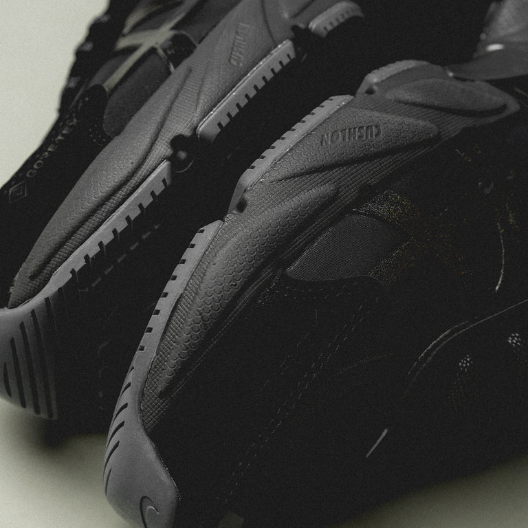 Nike Wmns V2K Run *GTX* onfeet