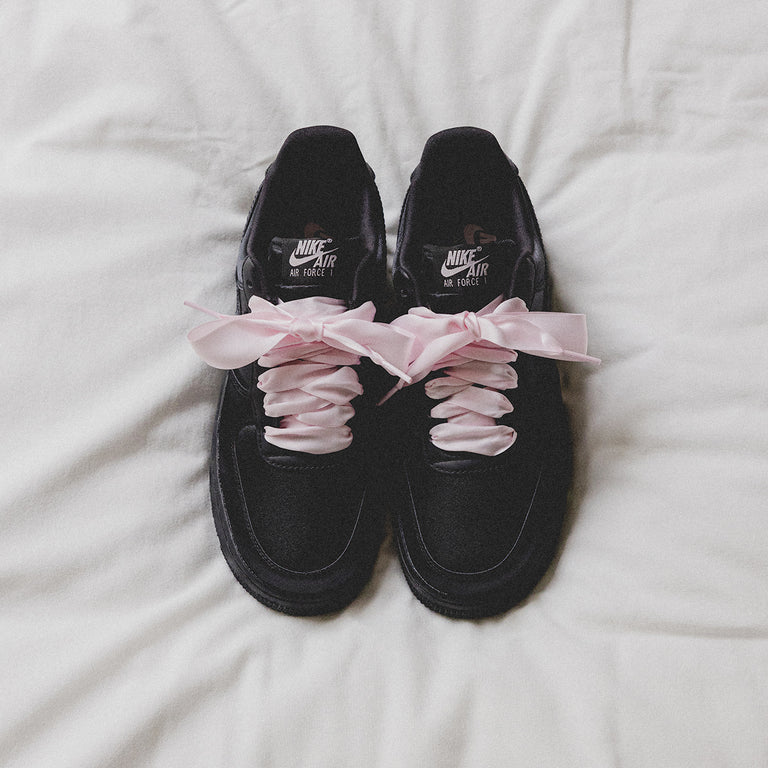 Nike Wmns Air Force 1 ’07 LV8 onfeet