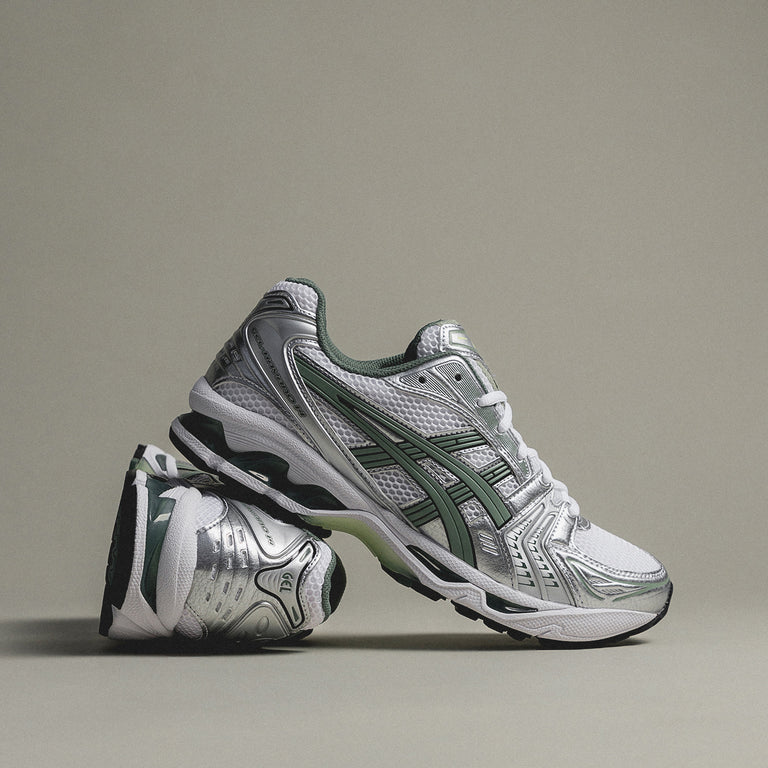 Asics GEL-Kayano 14 onfeet