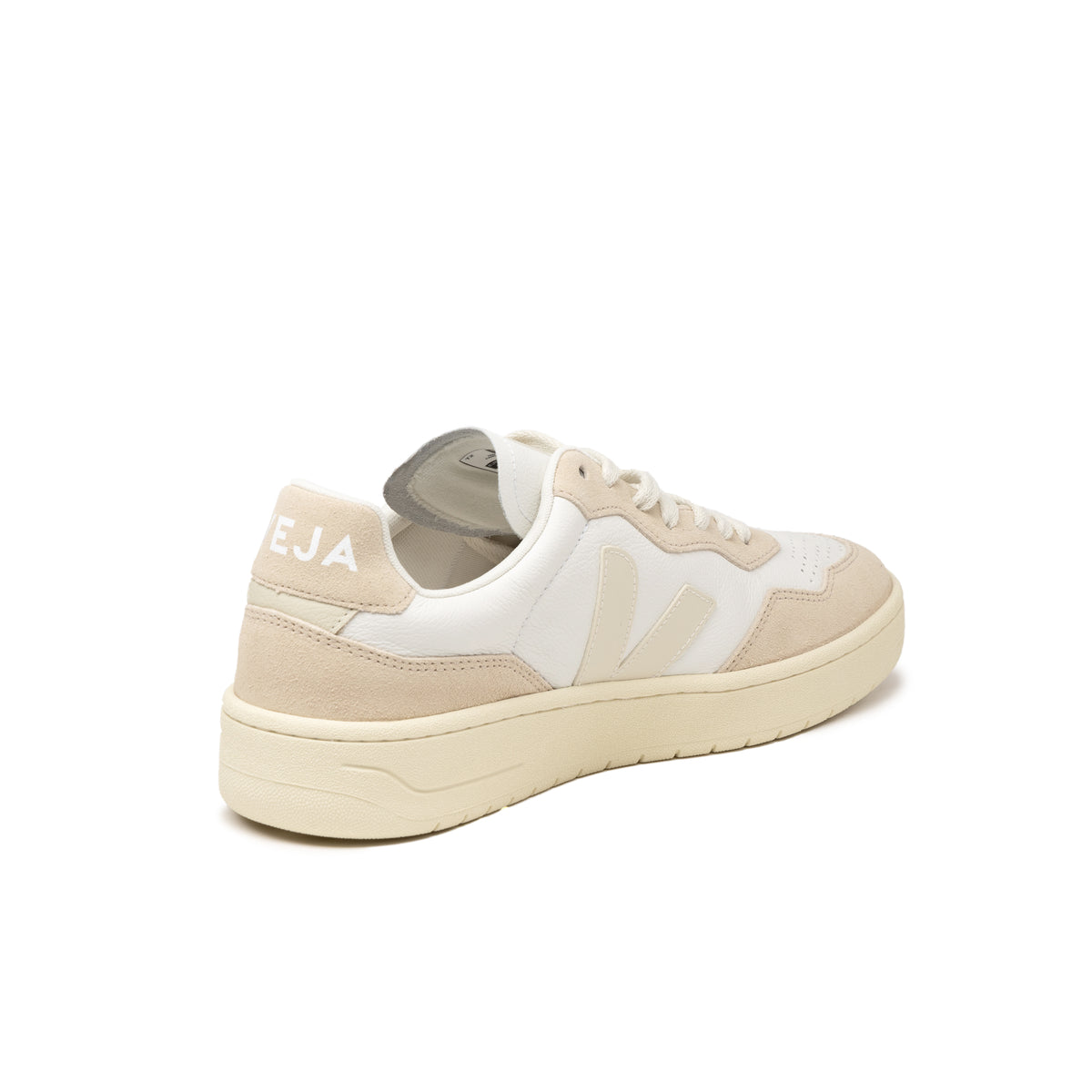 V1 extra white veja on sale