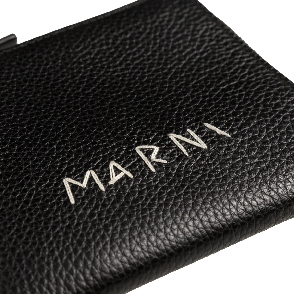 【MARNI】Logo Zip Around Wallet/追跡+関税+全国送料込み Black leather zip-around wallet with Marni Mending