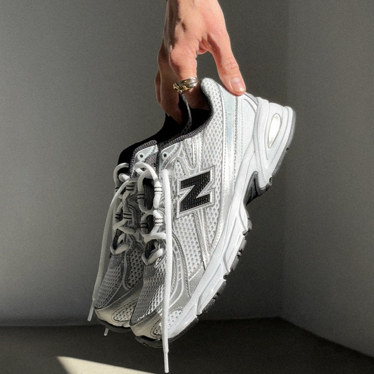 New Balance U740NW2 onfeet
