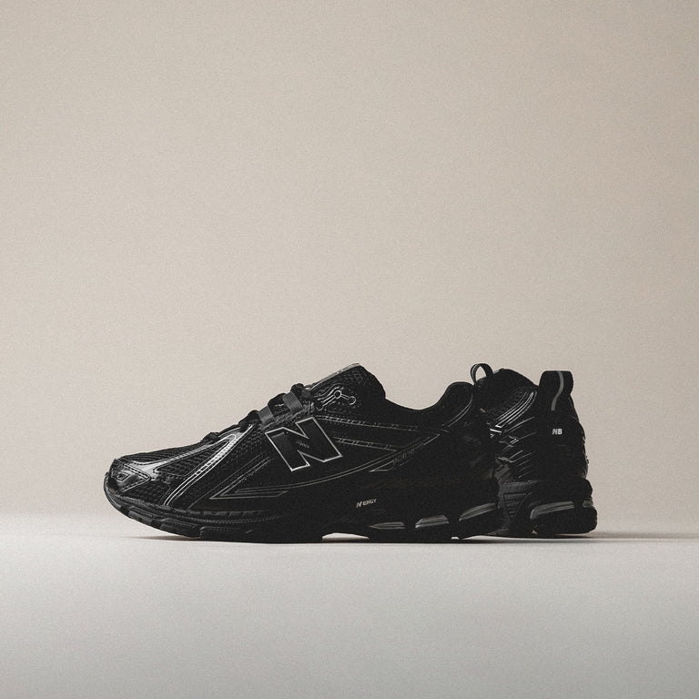 New Balance M1906RCH onfeet