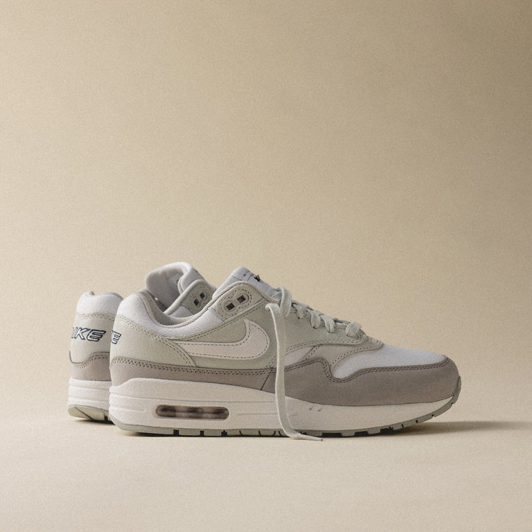 Nike Wmns Air Max 1 '87 LX NBHD *Light Smoke Grey* onfeet