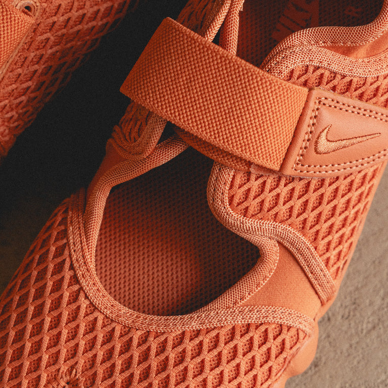 Nike Wmns Air Rift onfeet