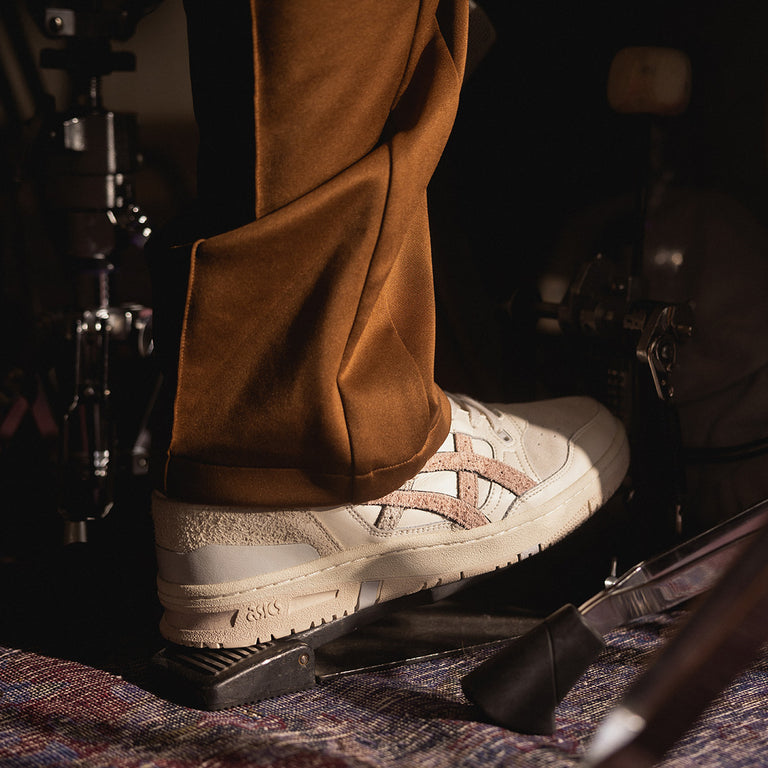 Asics x Asphaltgold EX89 *Impromptu* onfeet