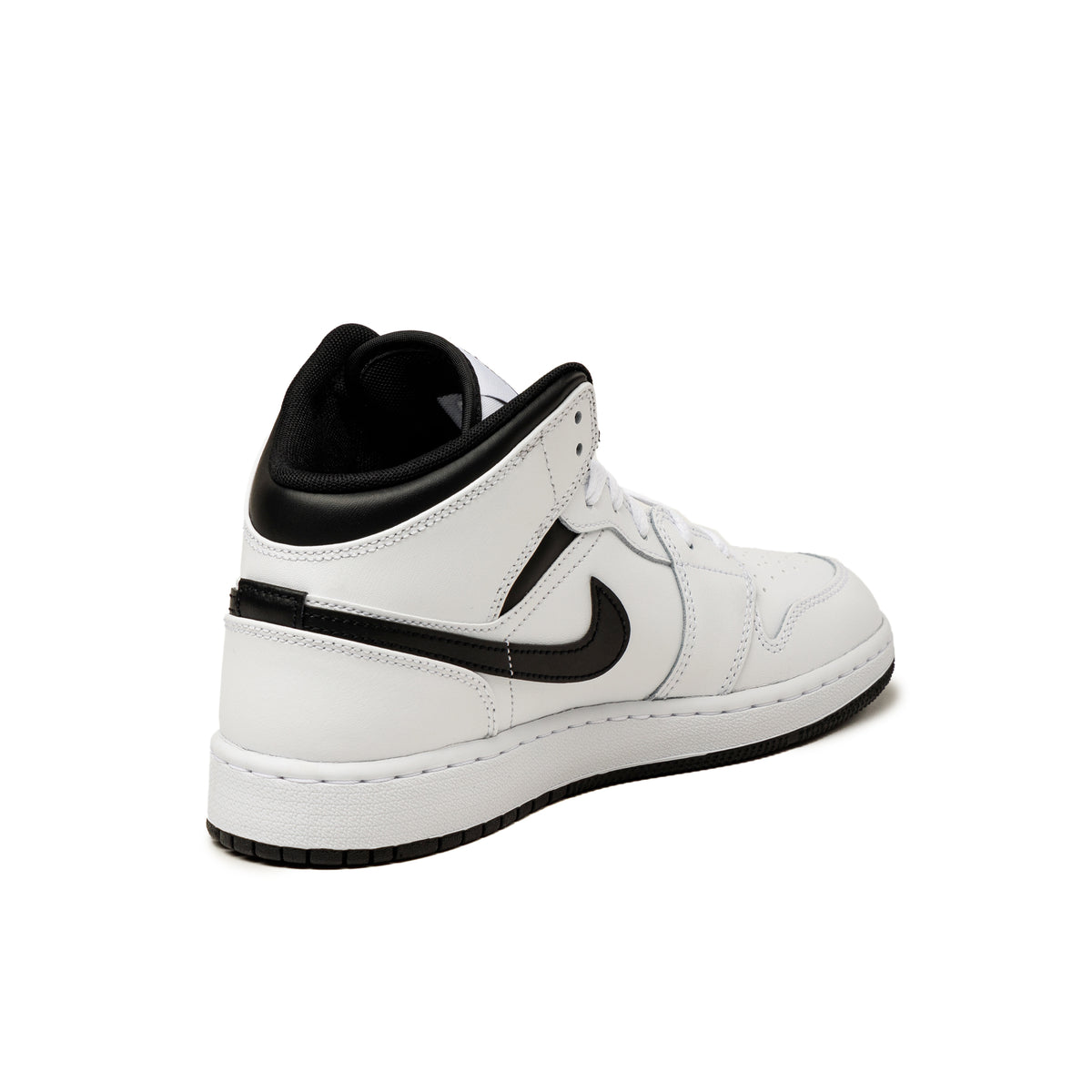 Air jordan mid white black on sale
