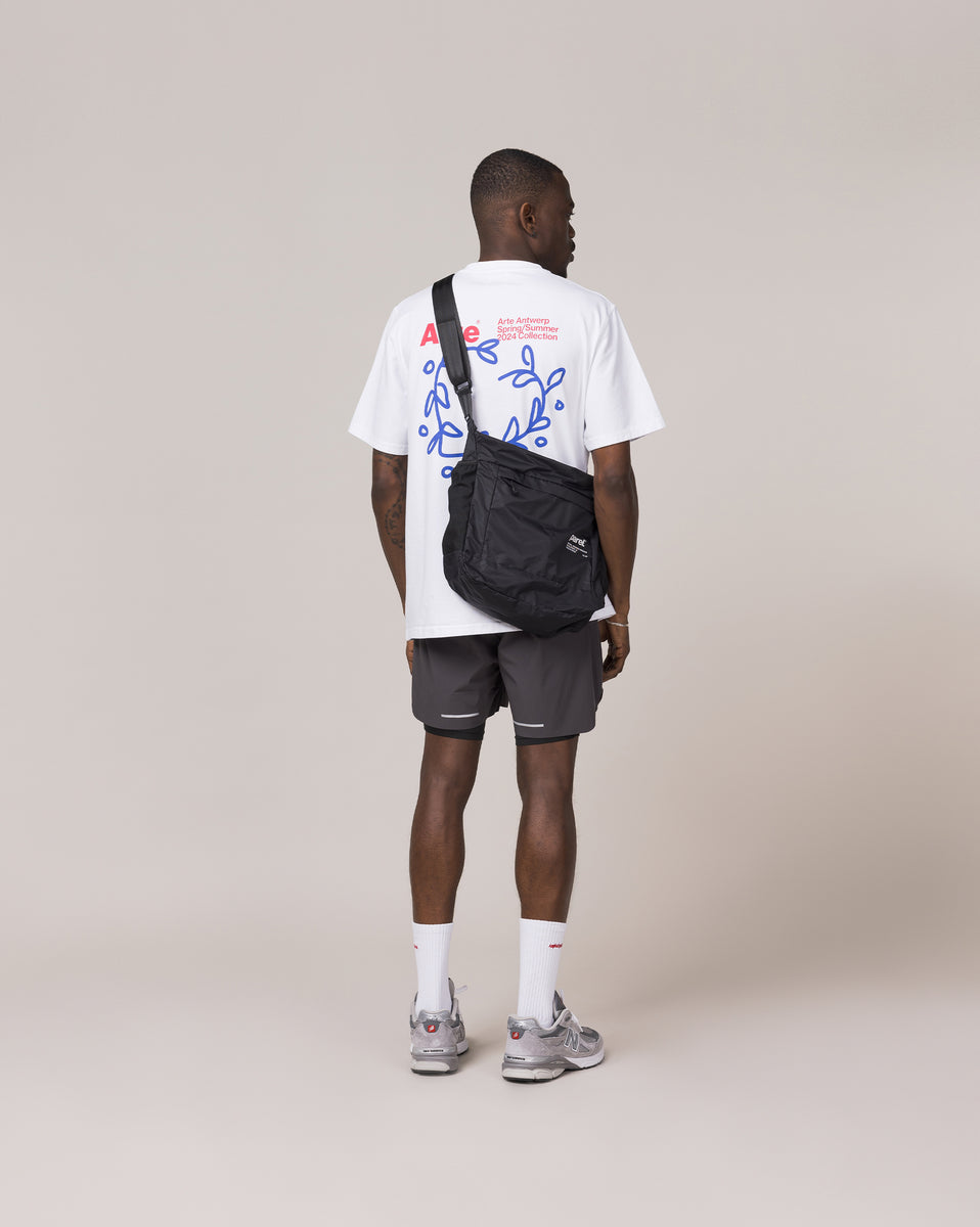 商品画像：Parel Studios - Lokka Bag M Black – STRØM 2