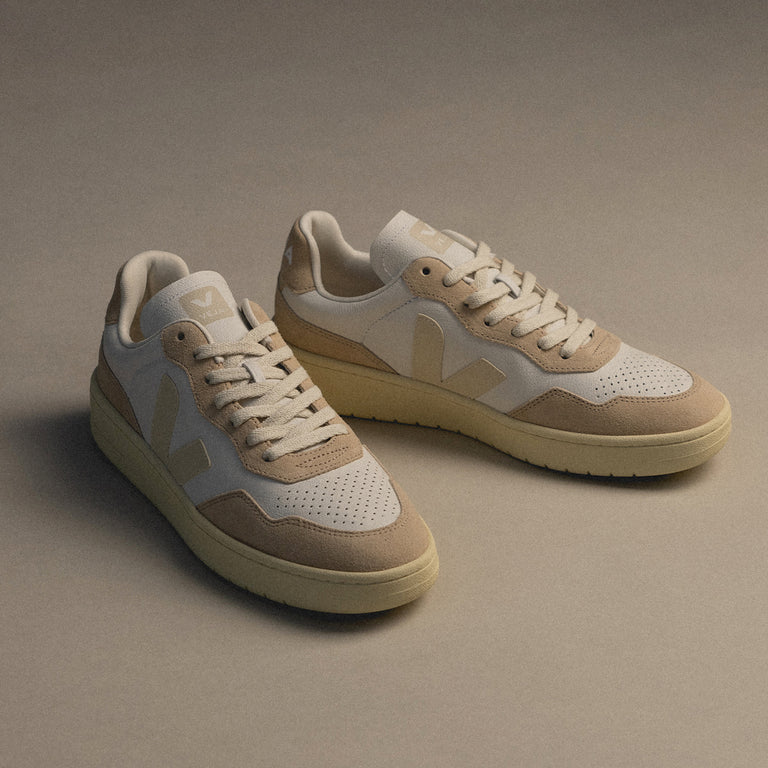 Veja V-90 onfeet
