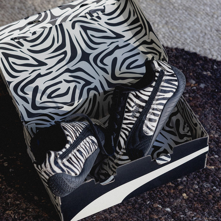 Puma Speedcat Zebra onfeet