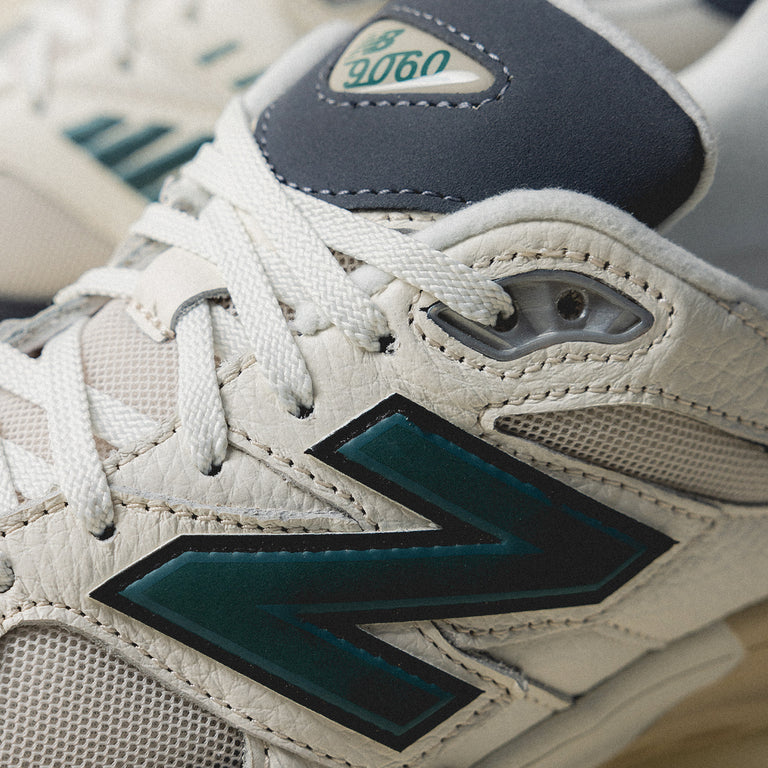 New Balance U90/60ESD onfeet