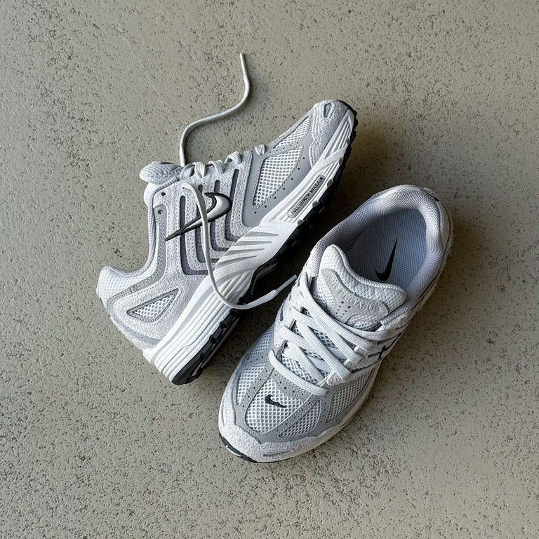 Nike Wmns Air Pegasus 2005 onfeet