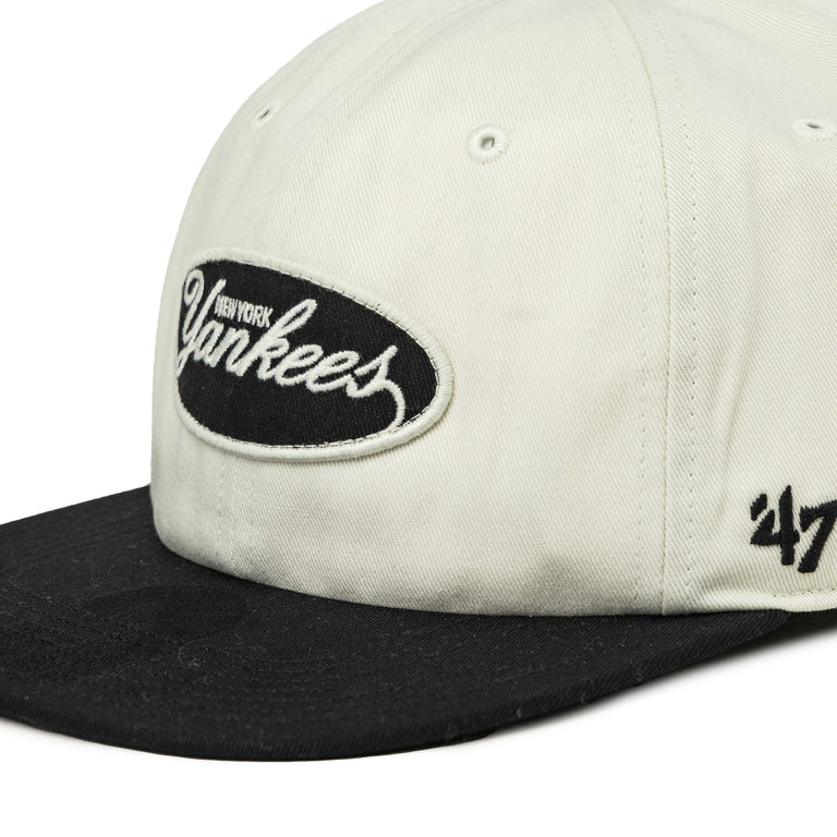 47 MLB New York Yankees Foundational *Captain* Cap (Sandstone / Black)