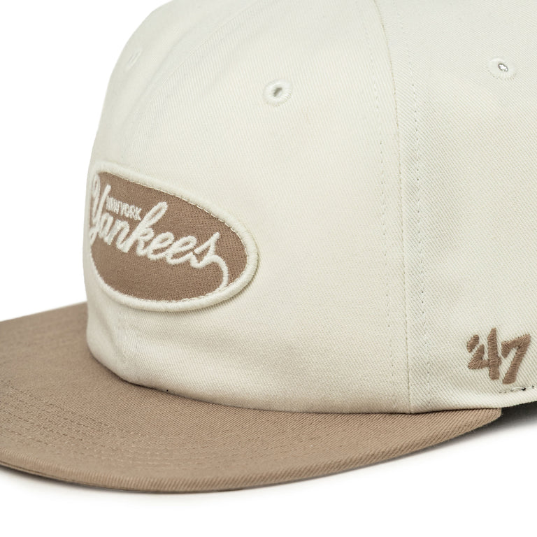 47 MLB New York Yankees Foundational *Captain* Cap (Sandstone / Brown)