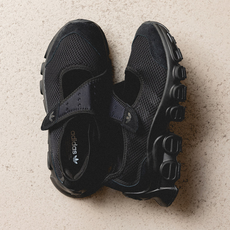 Adidas Megajane W onfeet