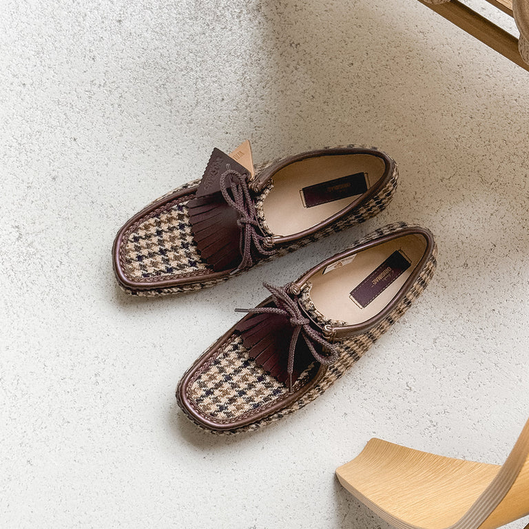 Clarks Originals Wallabee onfeet