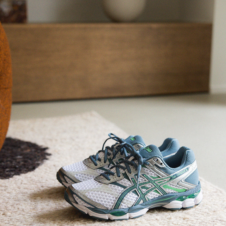 Asics GEL-Cumulus 16 onfeet