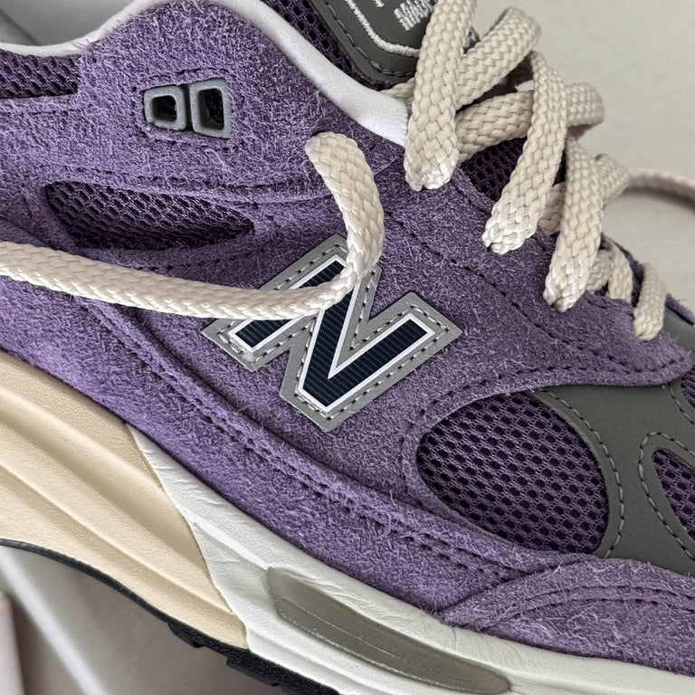 New Balance U991LV2 *Made in England* onfeet