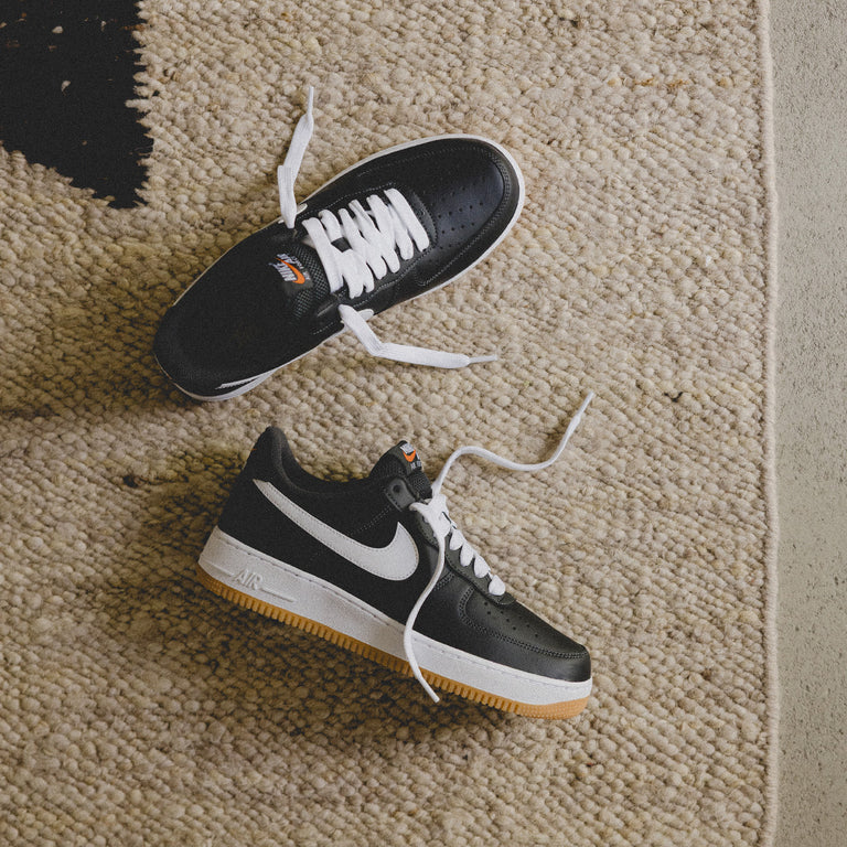 Nike Air Force 1 '07 onfeet