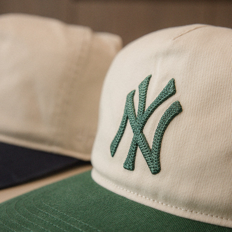 47 New York Yankees Washed Chain Stitch *Hitch* Cap onfeet
