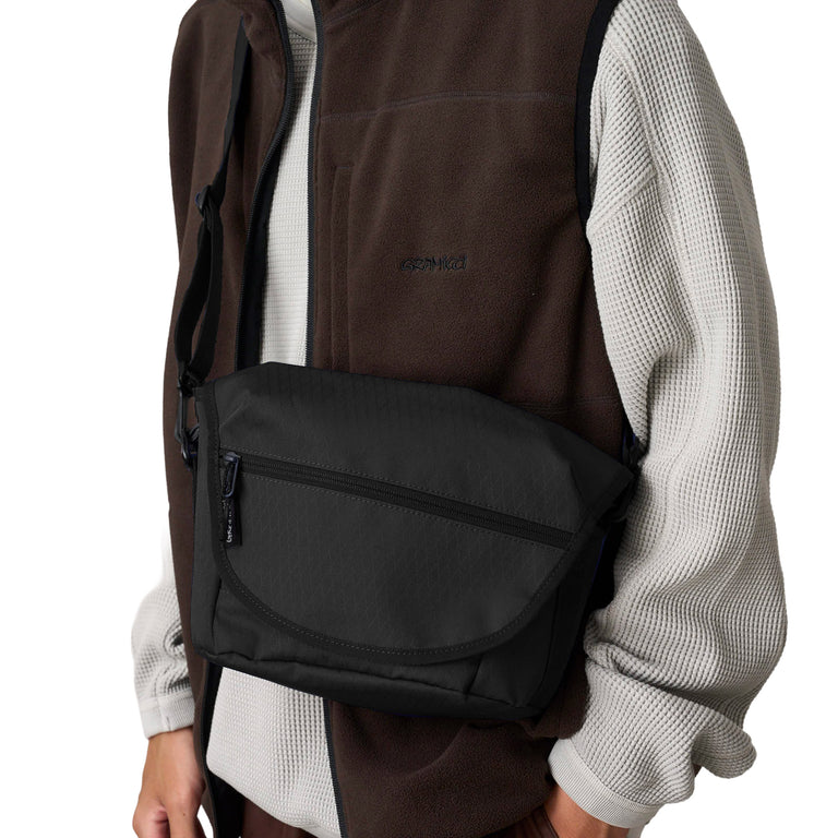 Gramicci Multi Side Bag (Black)
