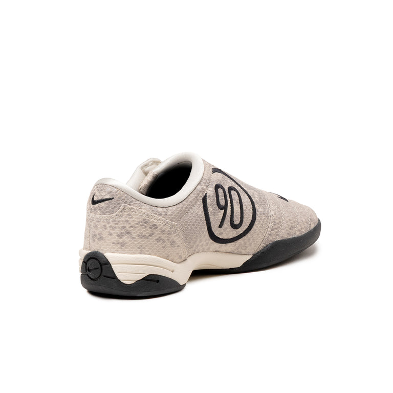 Nike Wmns Total 90 SE