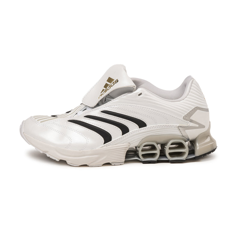 Adidas Predator Megaride - 44 2/3 / Footwear White / Core Black / Gold Metallic
