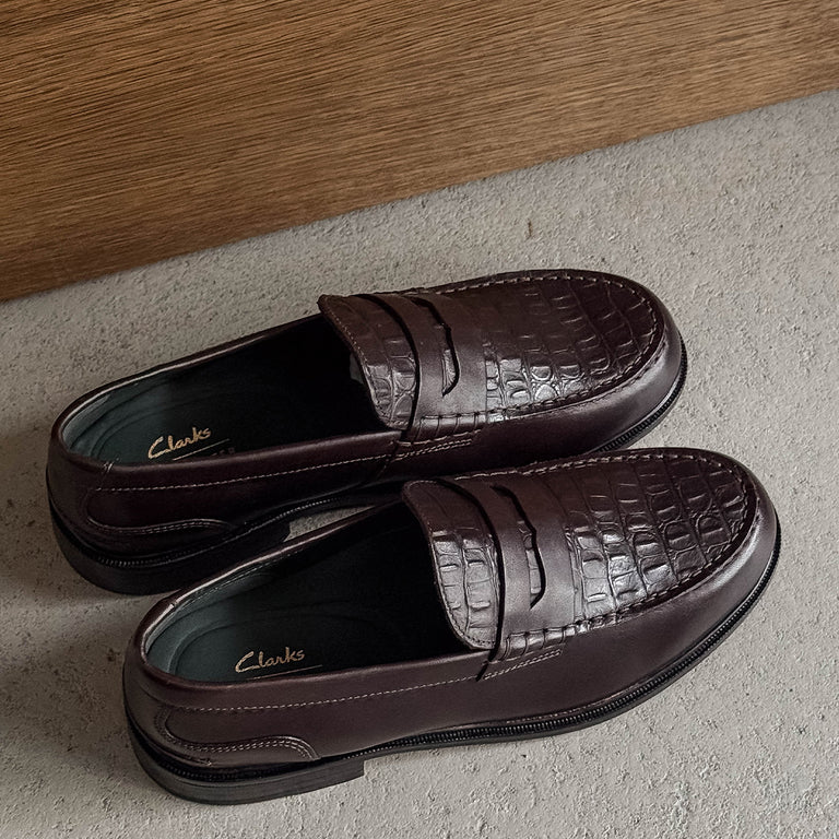Clarks Craft James Lo onfeet