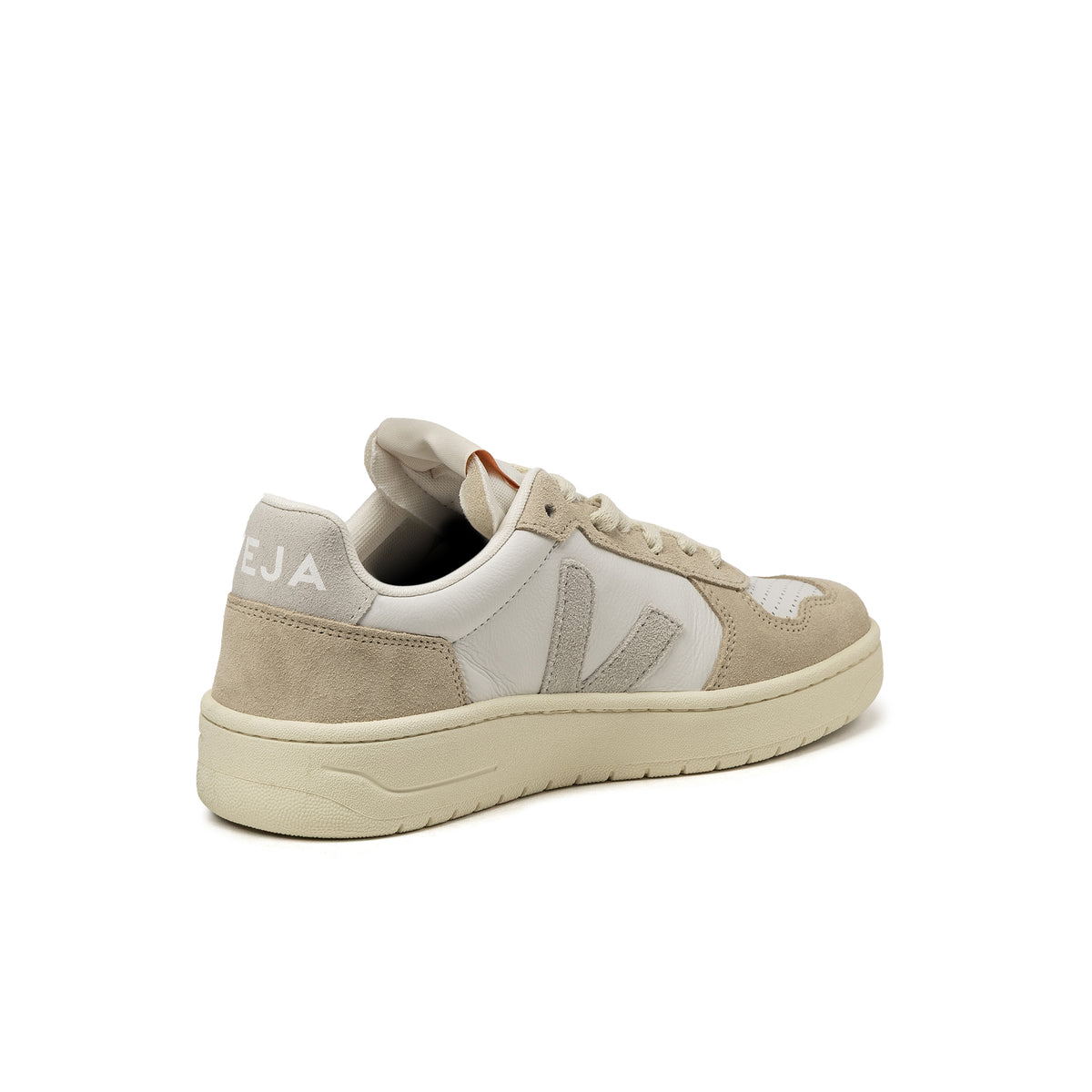 【送料&関税込】Veja V-82 Sneakers In White Suede And Leathe VEJA V-82 Leather W Sneaker » Buy online now!