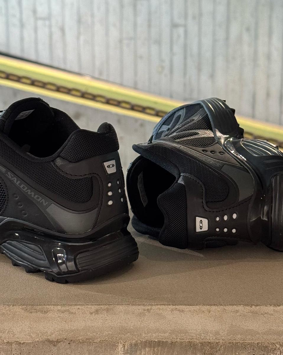 靴 SALOMON XT-WHISPER Black / Asphalt 27.5 Salomon XT Whisper - Black / Black / Asphalt – Kith