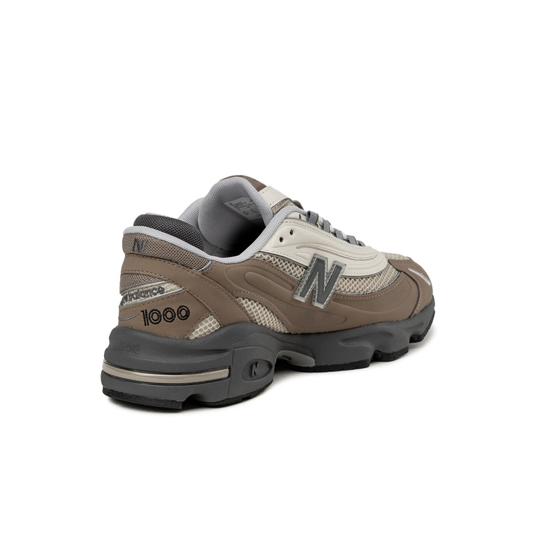 New Balance M1000C onmodel