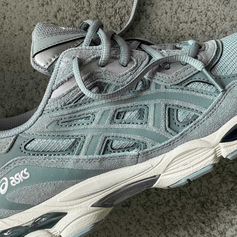 Asics GEL-NYC onfeet