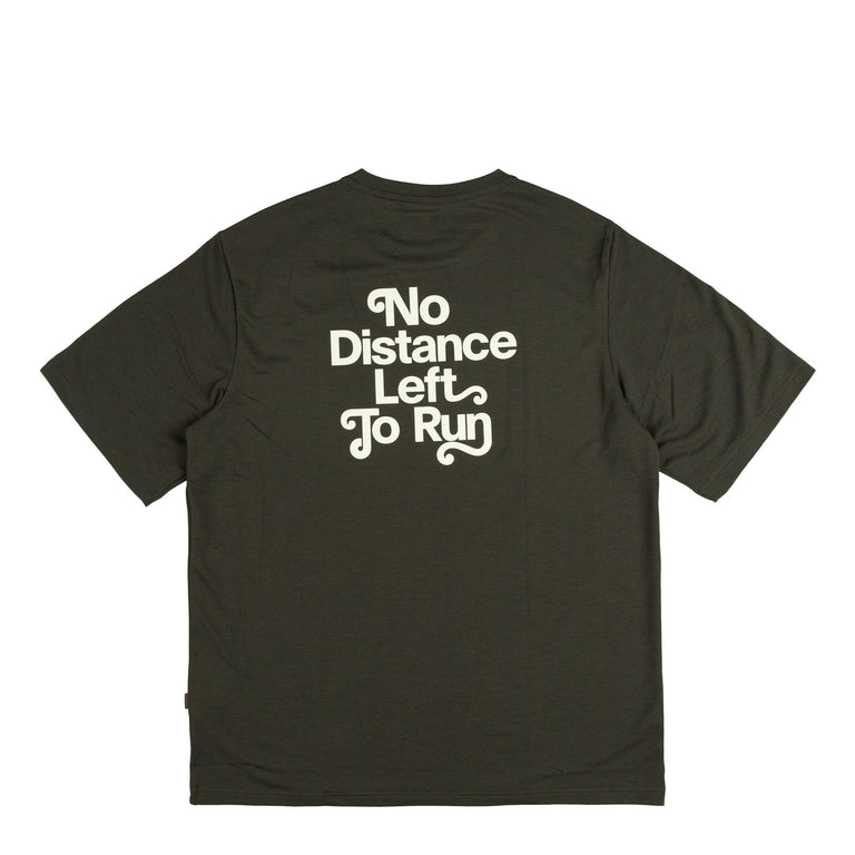 Pas Normal Studios	Balance T-Shirt *No Distance Left To Run* - XXL / Dark Olive
