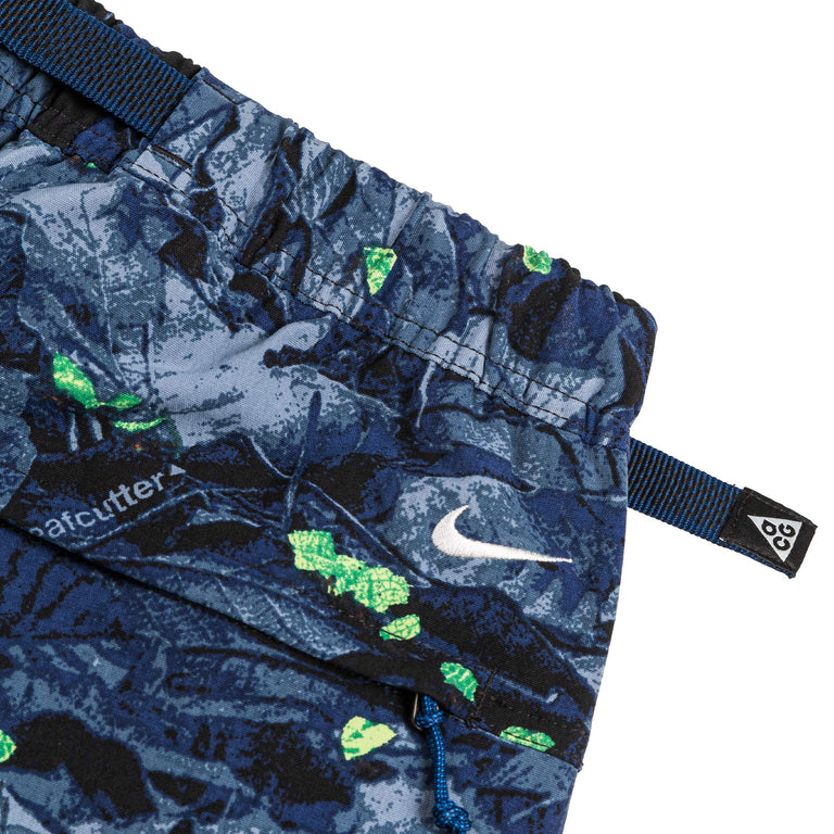 Nike ACG "Smith Summit" Water-Repellent UV Cargo Pants