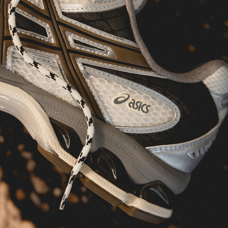 Asics GEL-Nimbus 10.1 onfeet